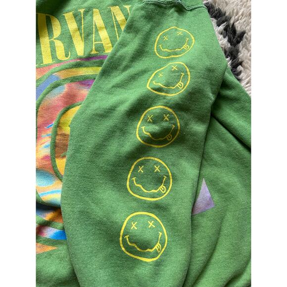 Urban Outfitters Nirvana Smile Oversized Crewneck Sz S/M green yellow - Picture 13 of 13